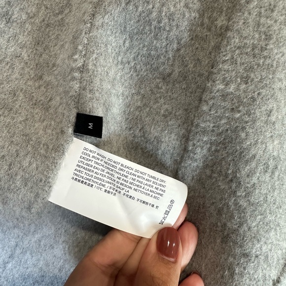 Theory Oversized Blazer in Double-Face Wool-Cashmere - Picture 4 of 5